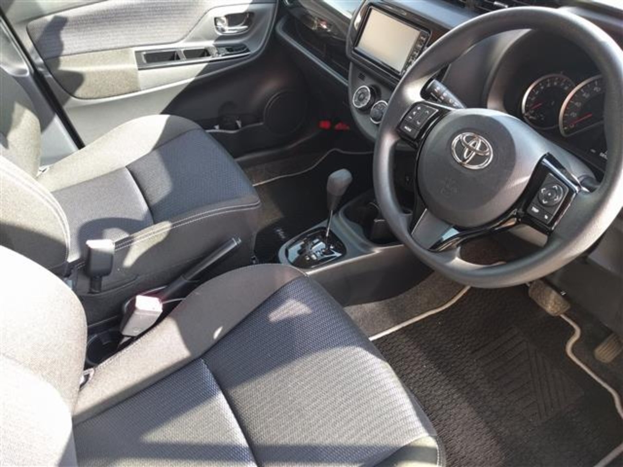 2018 Vitz F2
